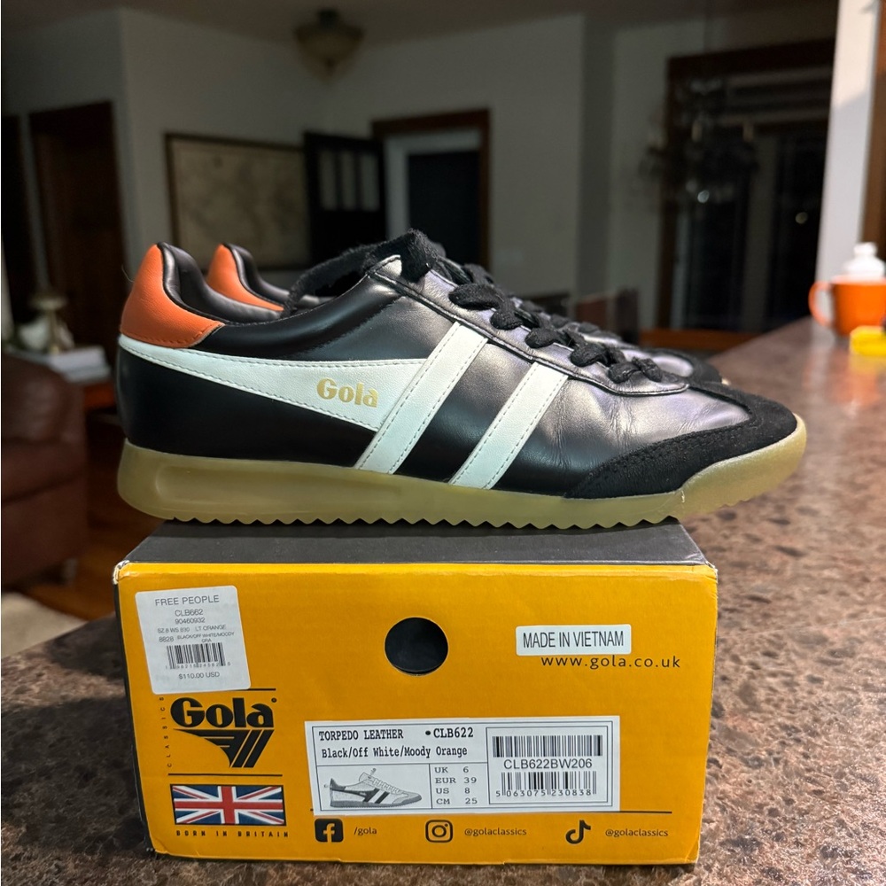 Gola Torpedo black womens size 8.